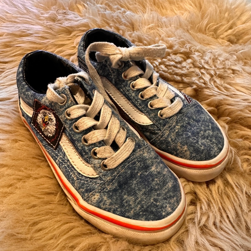 Vans x Cobra Kai Old Skool "Eagle Fang logo karate kid Youth unisex size 11
